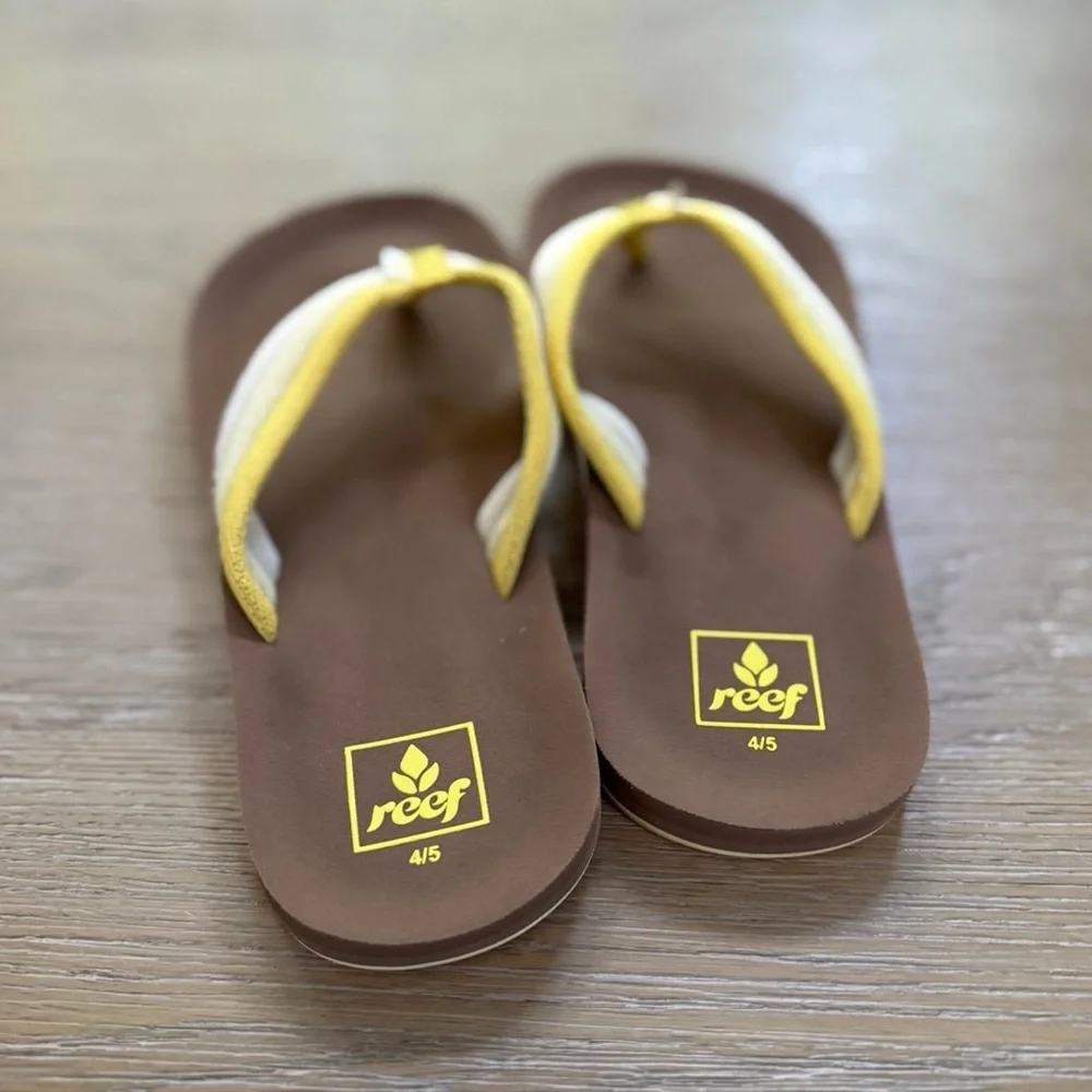 REEF Ahi Beach Sunshine foam sole flip flops sandals shoes size 4 5 youth kids